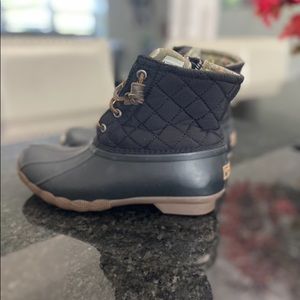 Women’s Black Sperry duck boots SZ 8 $50